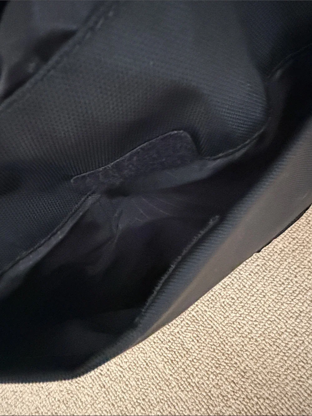 Incase Black Laptop Briefcase with Shoulder Strap